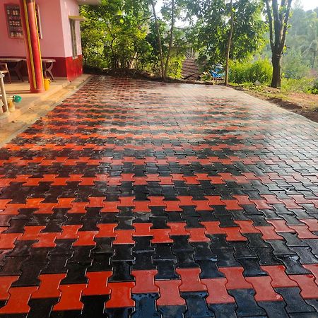 Green Land Estate Homestay 5 Rooms With Garden View Madikeri Extérieur photo